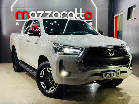 TOYOTA HILUX 2.8 SRX 4X4 CD 16V DIESEL 4P AUTOMÁTICO